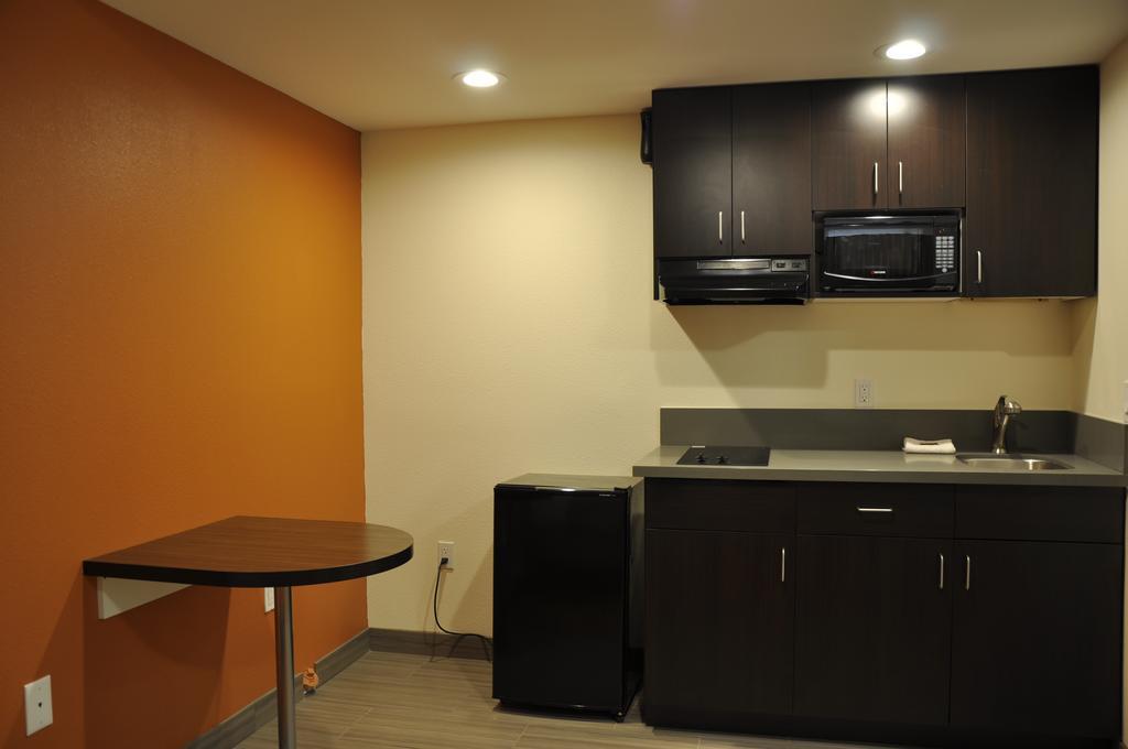 Motel 6 Maple/Main เฮสเปอเรีย ภายนอก รูปภาพ