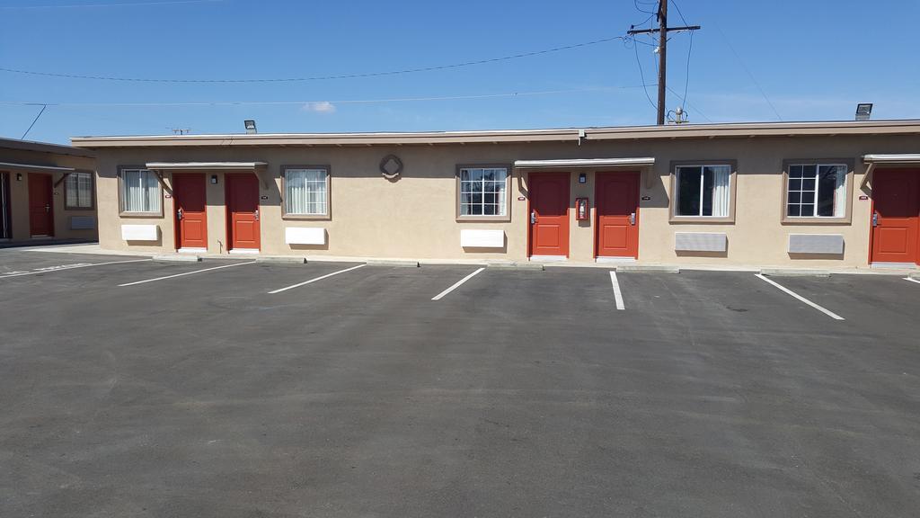 Motel 6 Maple/Main เฮสเปอเรีย ภายนอก รูปภาพ